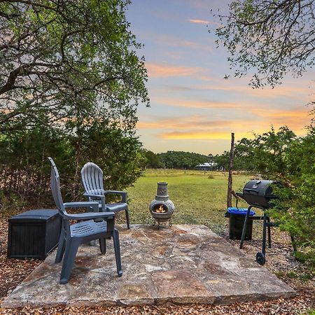 Cabins At Flite Acres - Coyote Cabin Wimberley Bagian luar foto